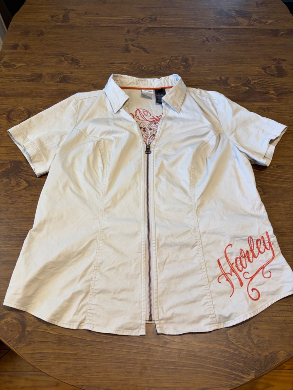 Harley-Davidson Tan Short-Sleeve Zip Front Blouse with Orange Script